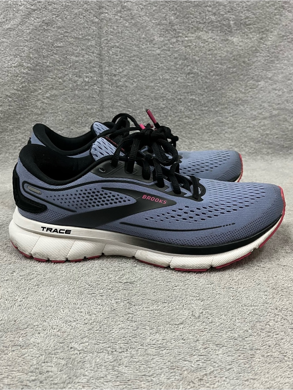 Brooks Trace 2 Shoes Womens Size 7 Sneakers Running Purple Impression/Black/Pink